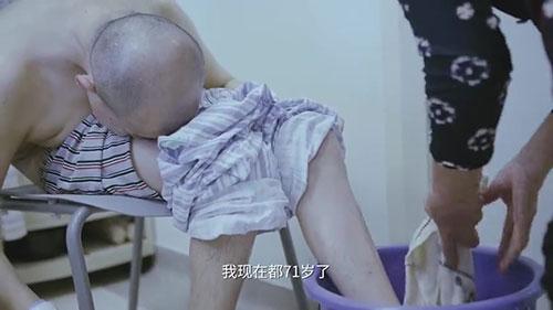 身體被敲斷4次的折疊人出院，打開(kāi)折疊人生(圖3)