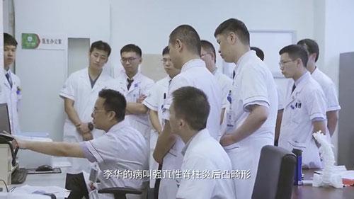 身體被敲斷4次的折疊人出院，打開(kāi)折疊人生(圖7)