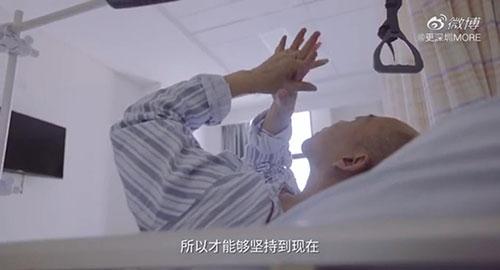 身體被敲斷4次的折疊人出院，打開(kāi)折疊人生(圖11)
