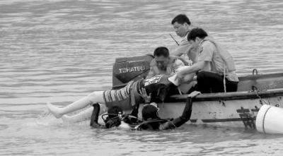 水域救援:沖鋒舟艇基礎(chǔ)駕駛技能介紹(圖5) 水域救援:沖鋒舟艇基礎(chǔ)駕駛技能介紹(圖5)