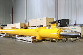 /uploads/image/2020/07/28/鉆桿補償油缸.jpg 鉆井平臺油缸(圖1)